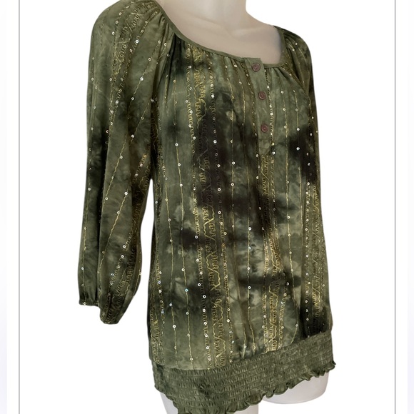 Dress Barn sage green shirt with a little sparkle NWT size small spring - Picture 5 of 11